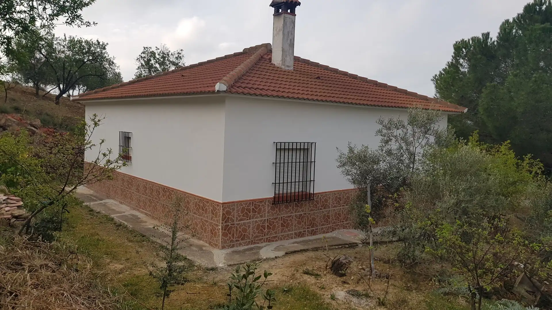 Vista exterior de Finca rústica en venda en Almogía amb Terrassa