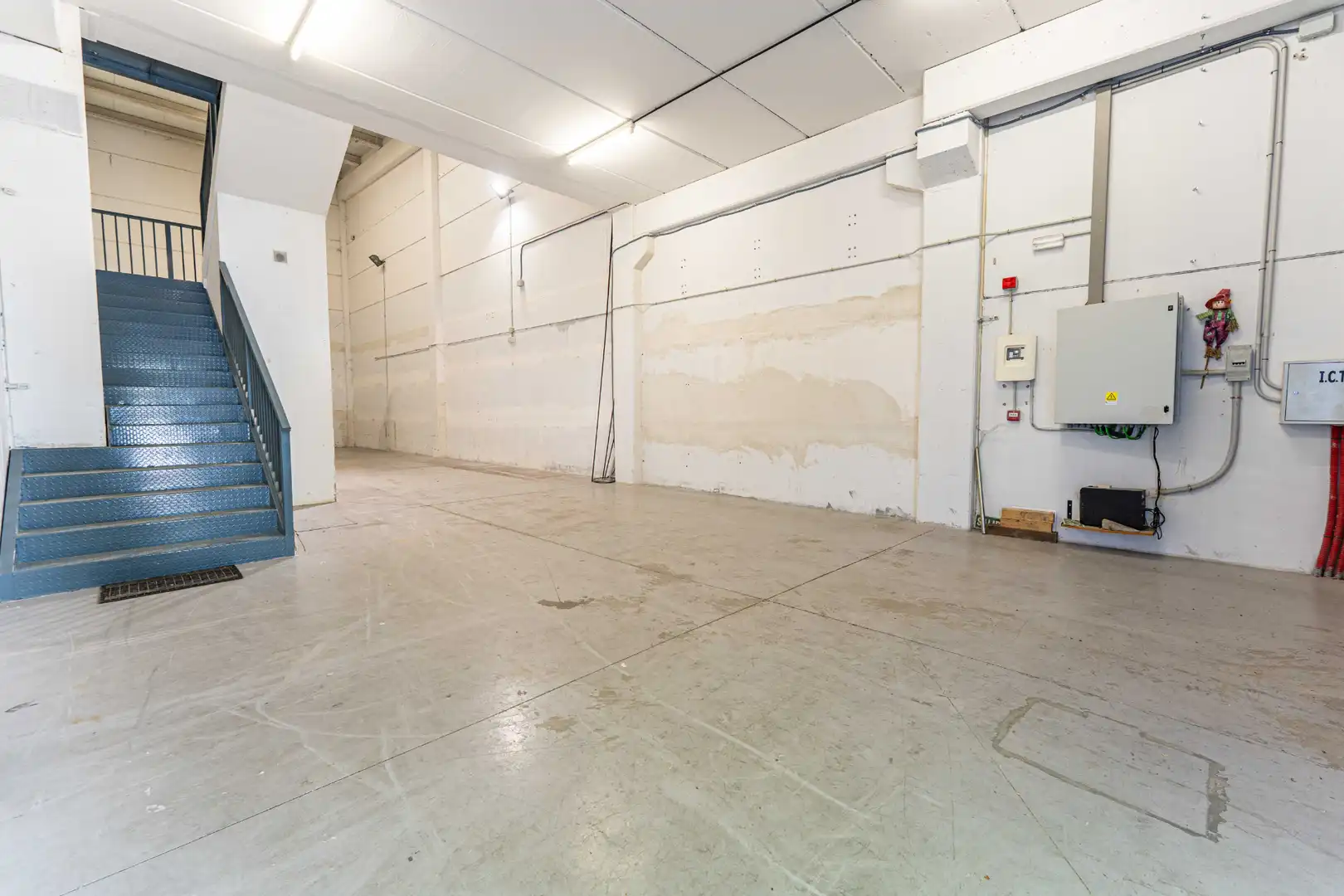 Nave industrial en venta en Arroyomolinos (Madrid)