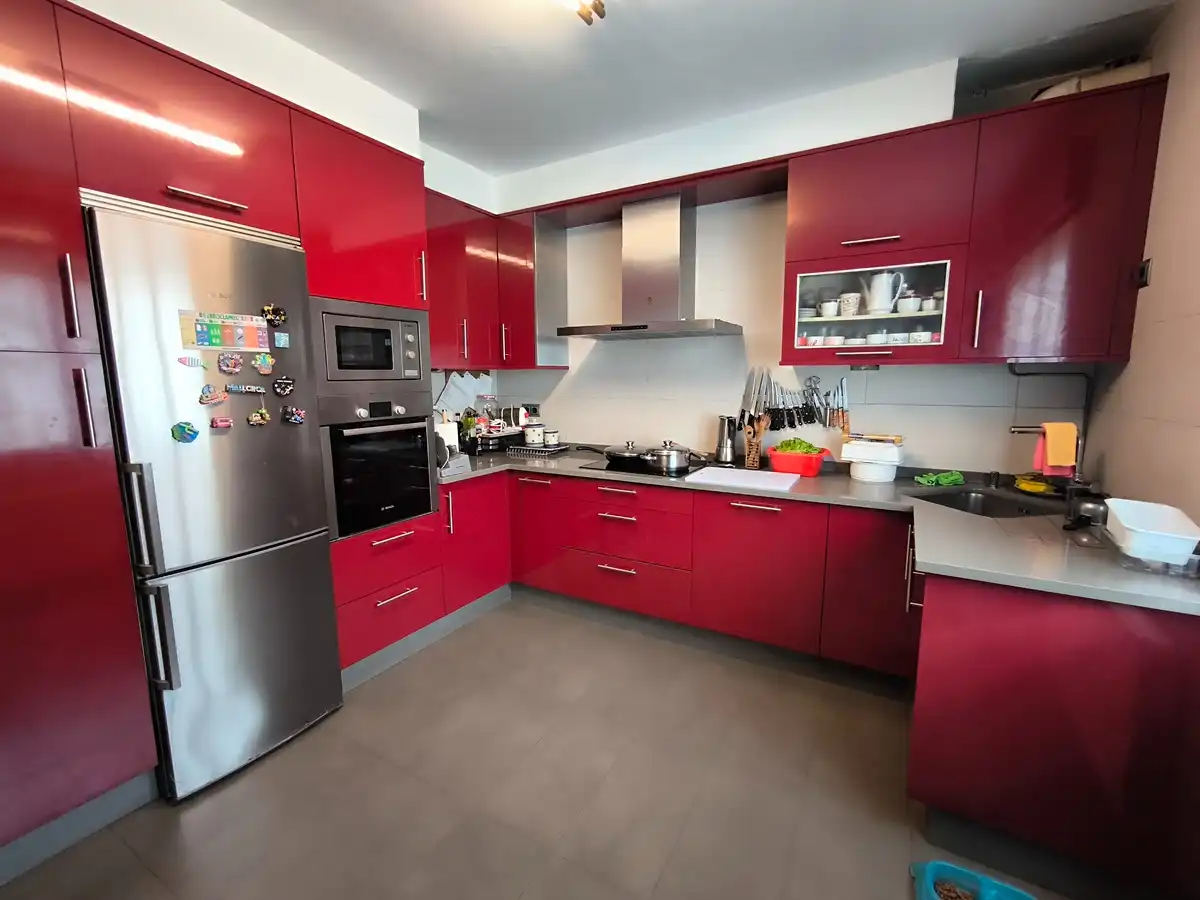Küche von Wohnung zum Verkauf in Vilagarcía de Arousa mit Heizung, Parkett und Abstellraum