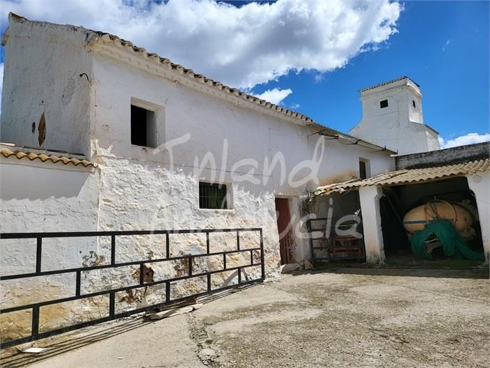Vista exterior de Finca rústica en venta en Fuente de Piedra con Trastero