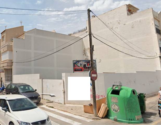 Terreno residencial en Venta en Calle Arquitecto Larramendi, 20 en Avenida Habaneras - Curva de Palangre