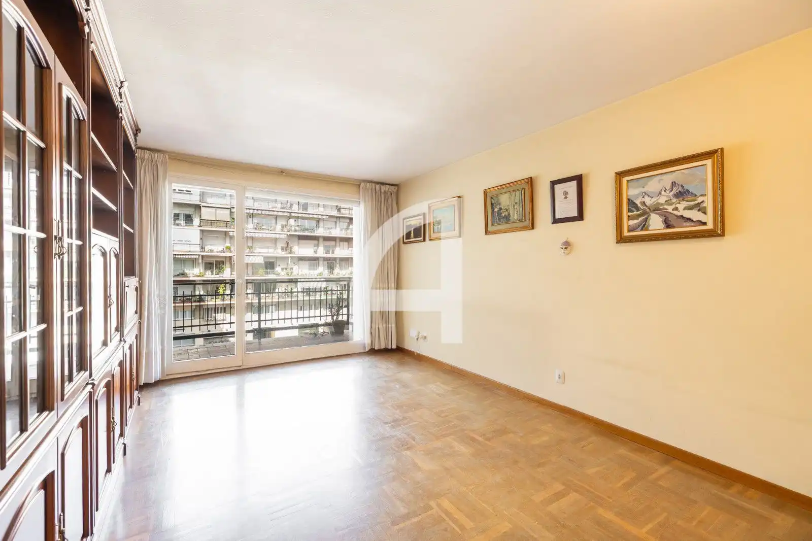 Living room of Flat for sale in Les Corts