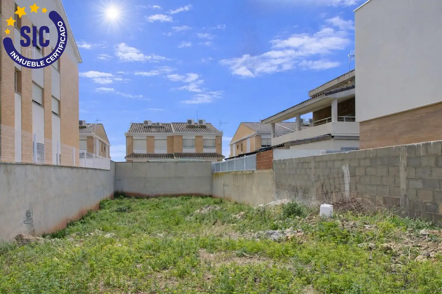 Terreny residencial en venda a Calle de Victoria Kent 26