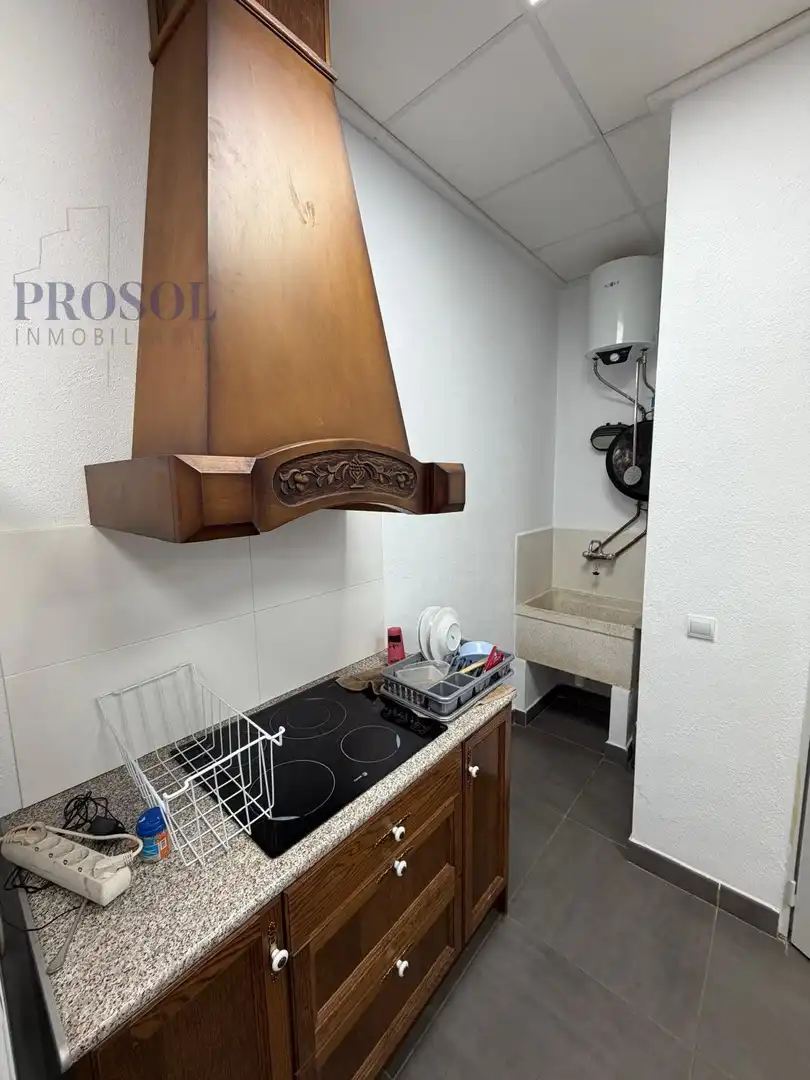 Business premises for sale in Piscinas, imagen 2