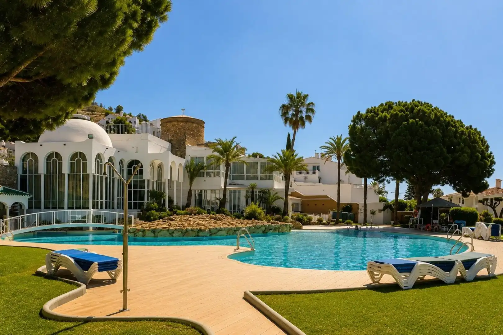 Piscina de Apartamento en venta en Nerja con Aire acondicionado, Calefacción y Terraza