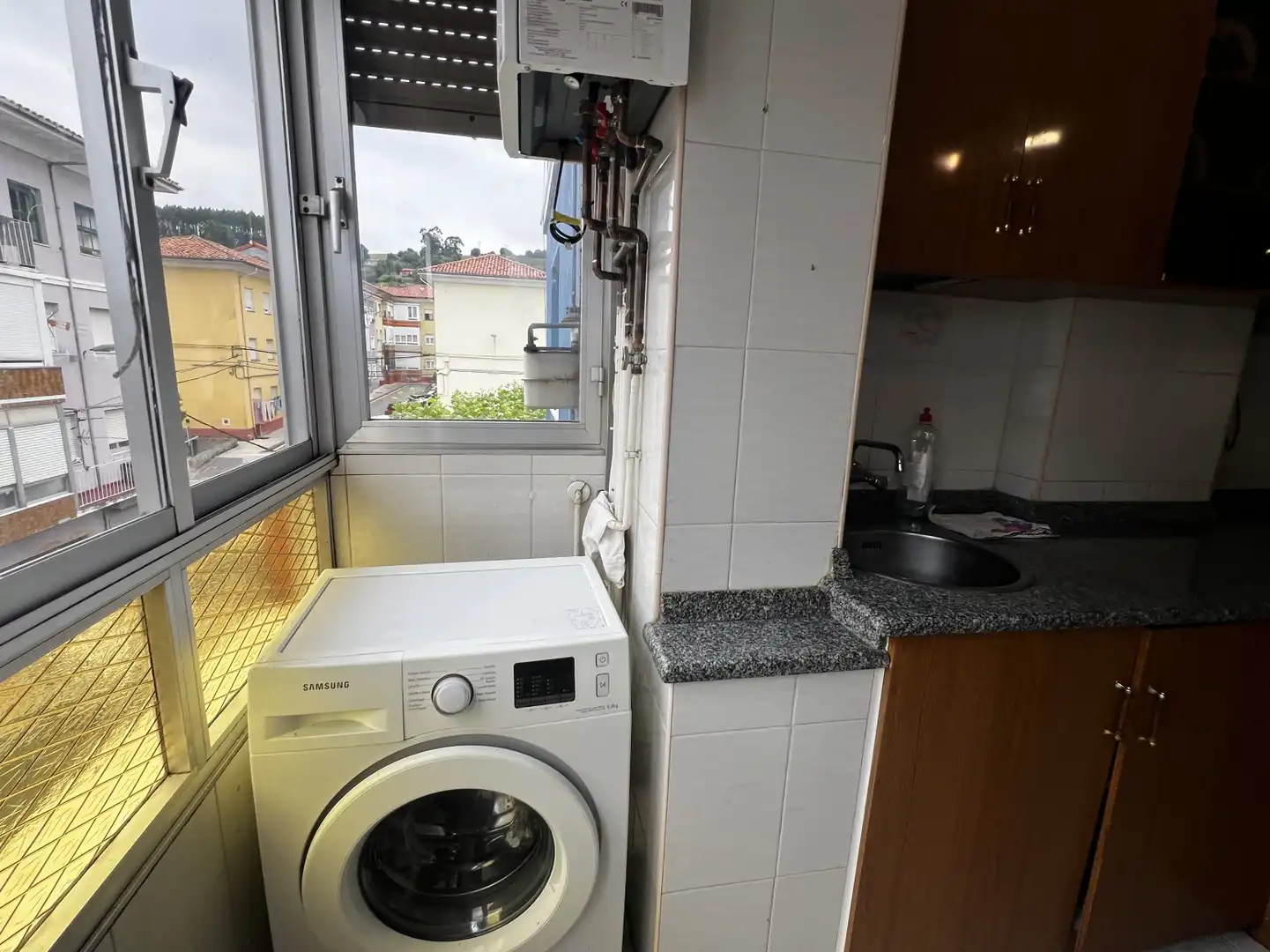 Cocina de Piso en venta en Torrelavega  con Calefacción, Jardín privado y Parquet