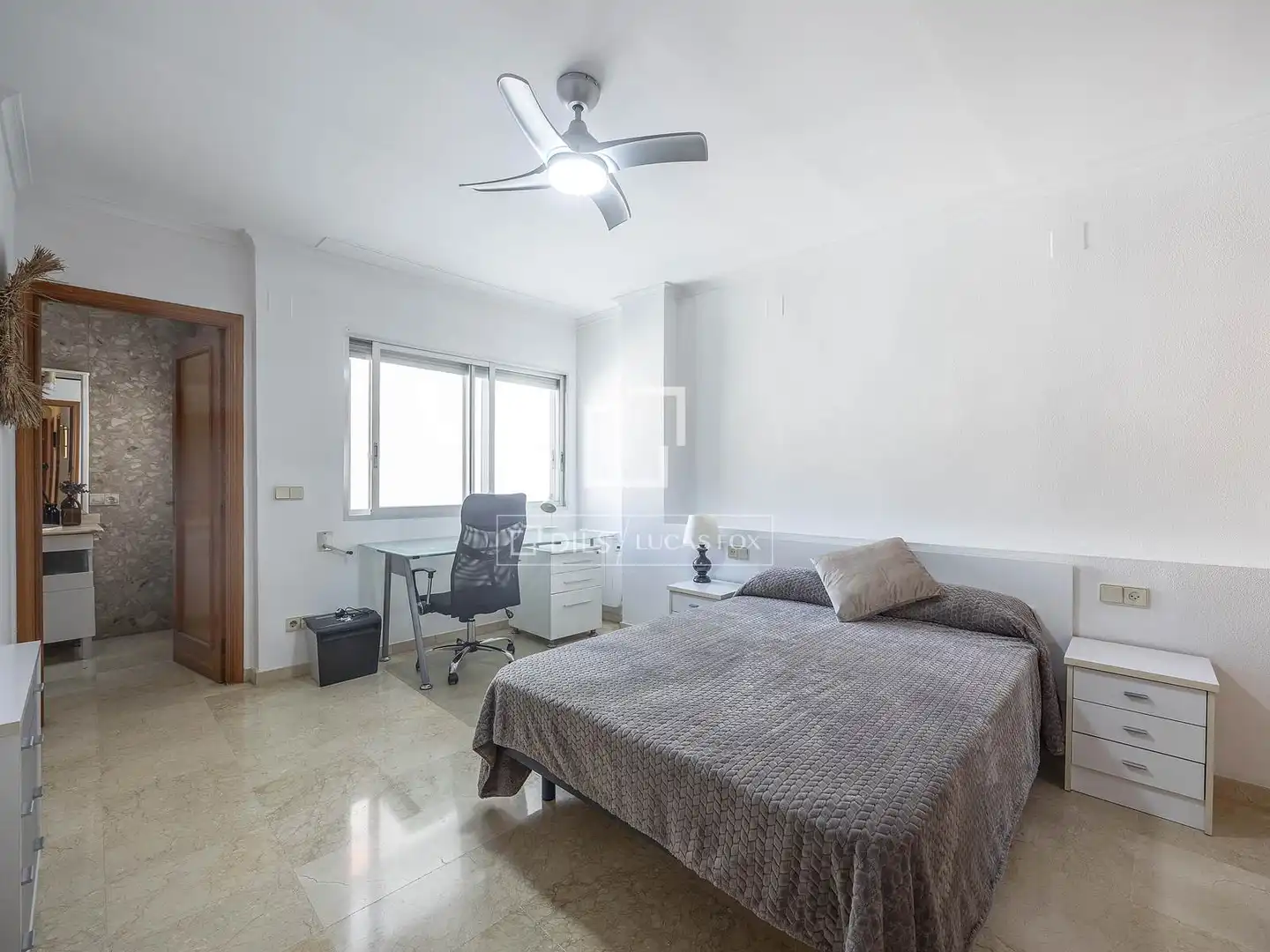 Dormitori de Casa o xalet en venda en Catarroja amb Aire condicionat, Calefacció i Terrassa