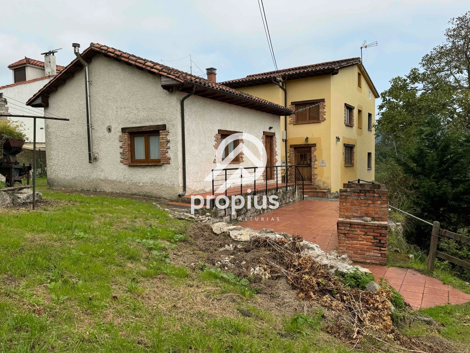 Casa o xalet en venda en Llanes amb Calefacció, Jardí privat i Parquet