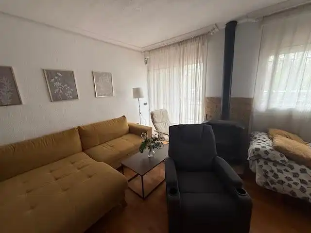 Sala d'estar de Pis de lloguer en  Murcia Capital amb Aire condicionat, Terrassa i Moblat