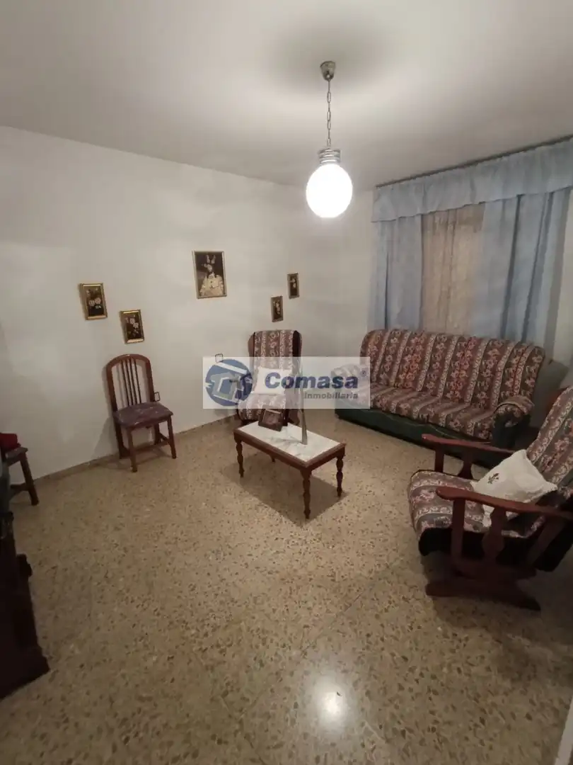 Piso con ascensor en venta en Martos, imagen 8