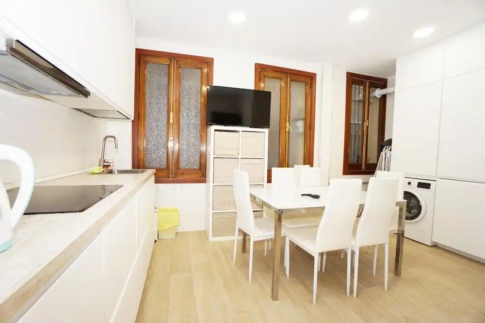 Cocina de Piso de alquiler en Madrid con Calefacción y Amueblado