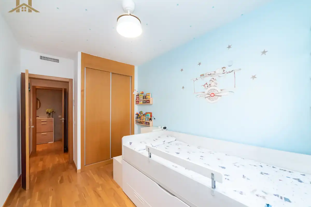 Habitación de Piso en venta en Arroyomolinos (Madrid) con Calefacción, Jardín privado y Terraza