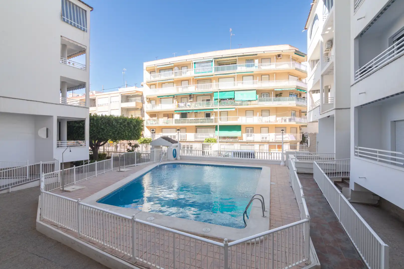 Piscina de Pis en venda en Santa Pola amb Aire condicionat, Terrassa i Traster