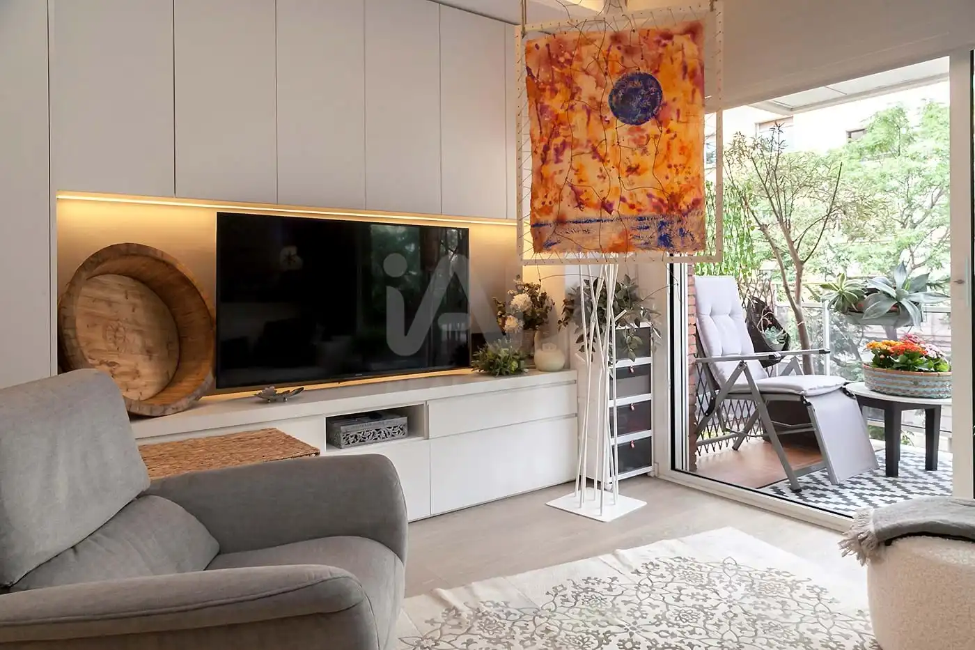Living room of Study for sale in Barcelona  with Air Conditioner and Heating