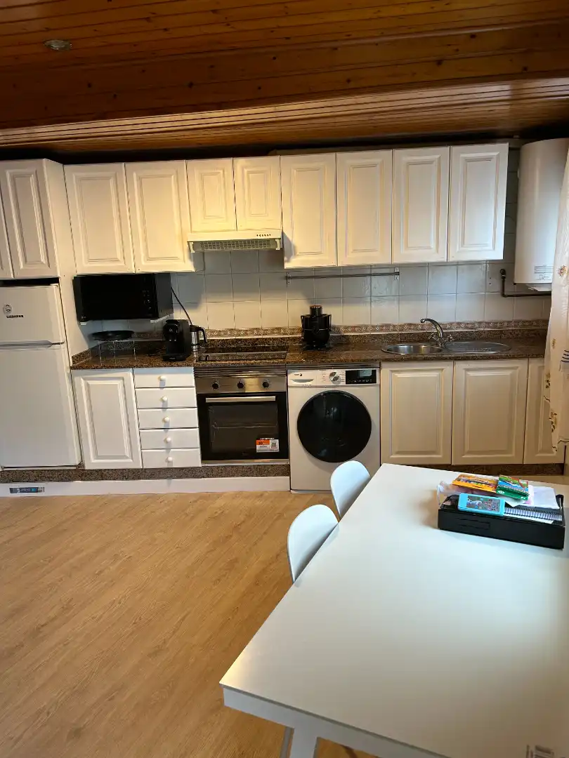 Cocina de Casa adosada en venta en Vigo  con Amueblado
