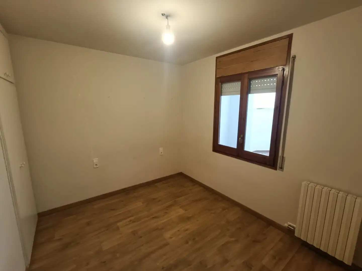 Habitación de Piso de alquiler en Berga con Calefacción, Parquet y Terraza
