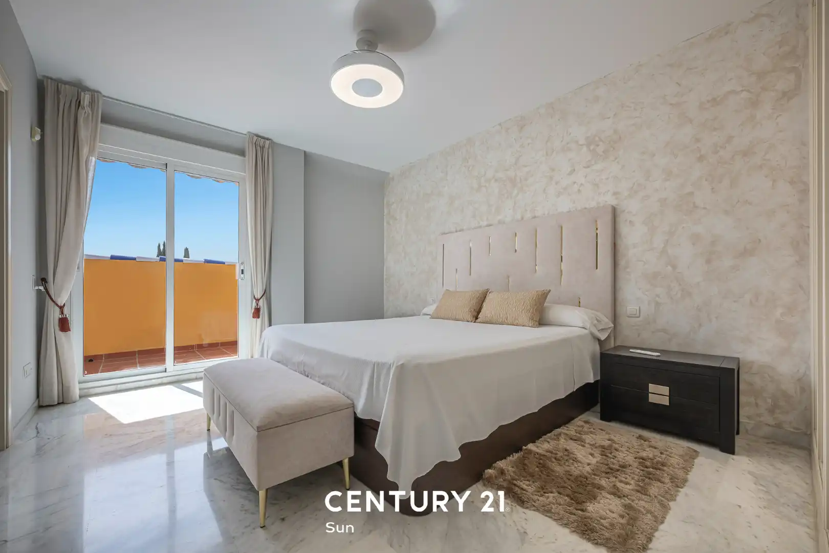 Bedroom of Attic for sale in Marbella  with Air Conditioner, Heating and Terrace