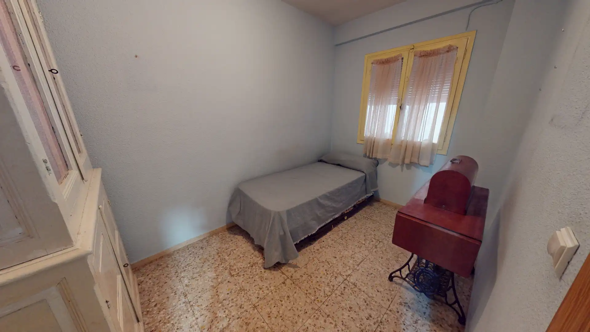 Bedroom of Flat for sale in Alicante / Alacant  with Air Conditioner and Furnished