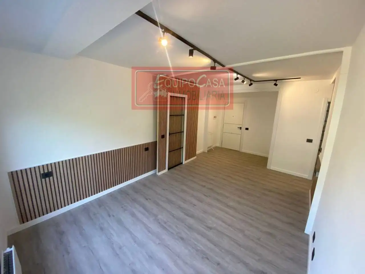Apartamento en venta en Recatelo - O Carme