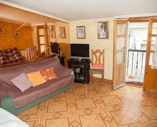 Living room of Flat for sale in Plasencia  with Air Conditioner, Heating and Private garden