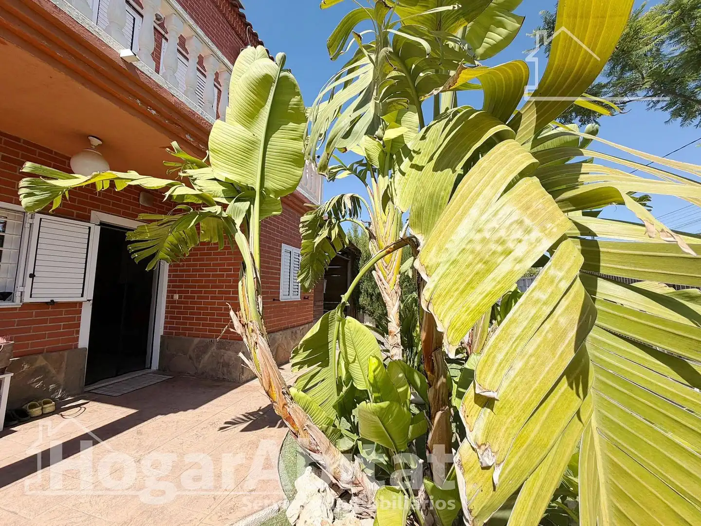 Garden of Houses for sale in Moncada  with Air Conditioner, Heating and Private garden