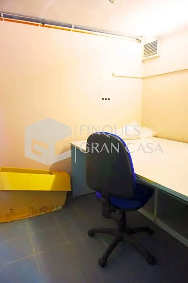 Local comercial en venda a Maria Palau, imagen 19