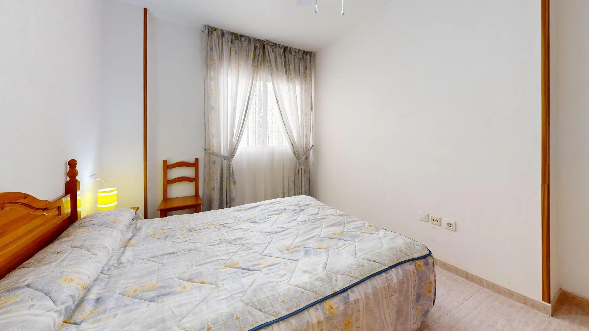 Bedroom of Apartments for rent in Torrevieja  with Air Conditioner and Furnished