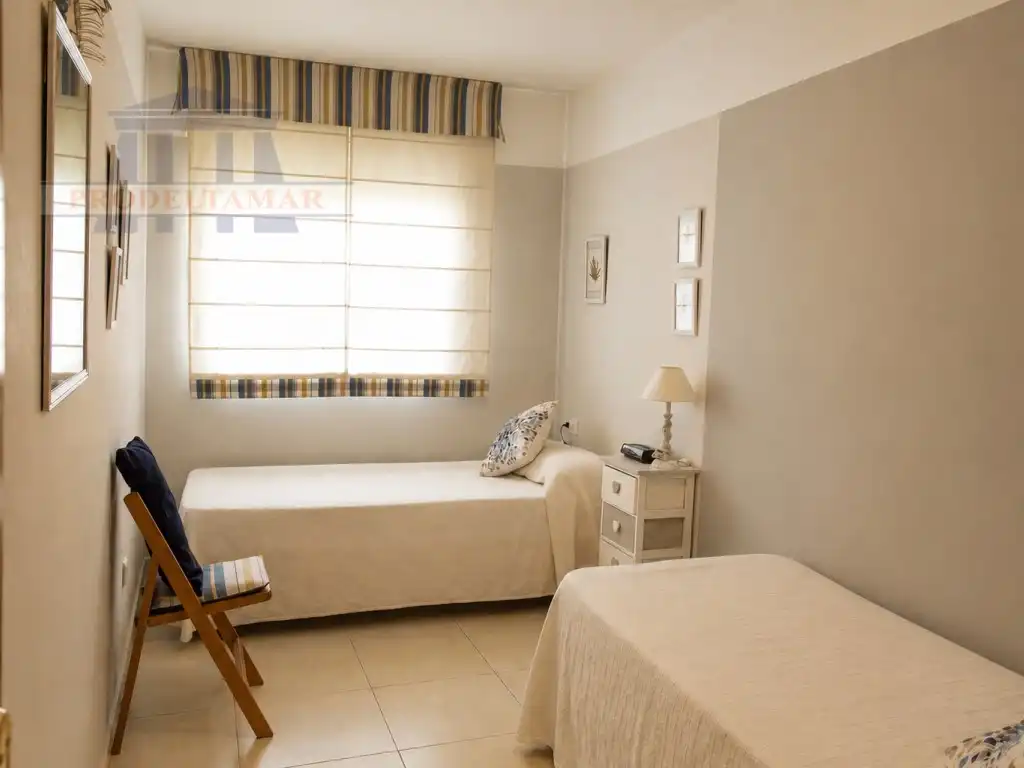 Habitación de Apartamento en venta en L'Ampolla con Aire acondicionado, Amueblado y Horno