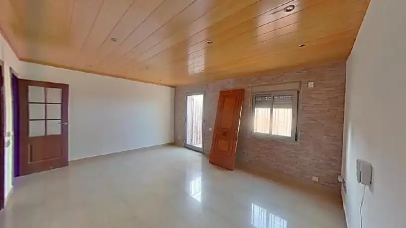 Flat for sale in calle Cebria Montserrat