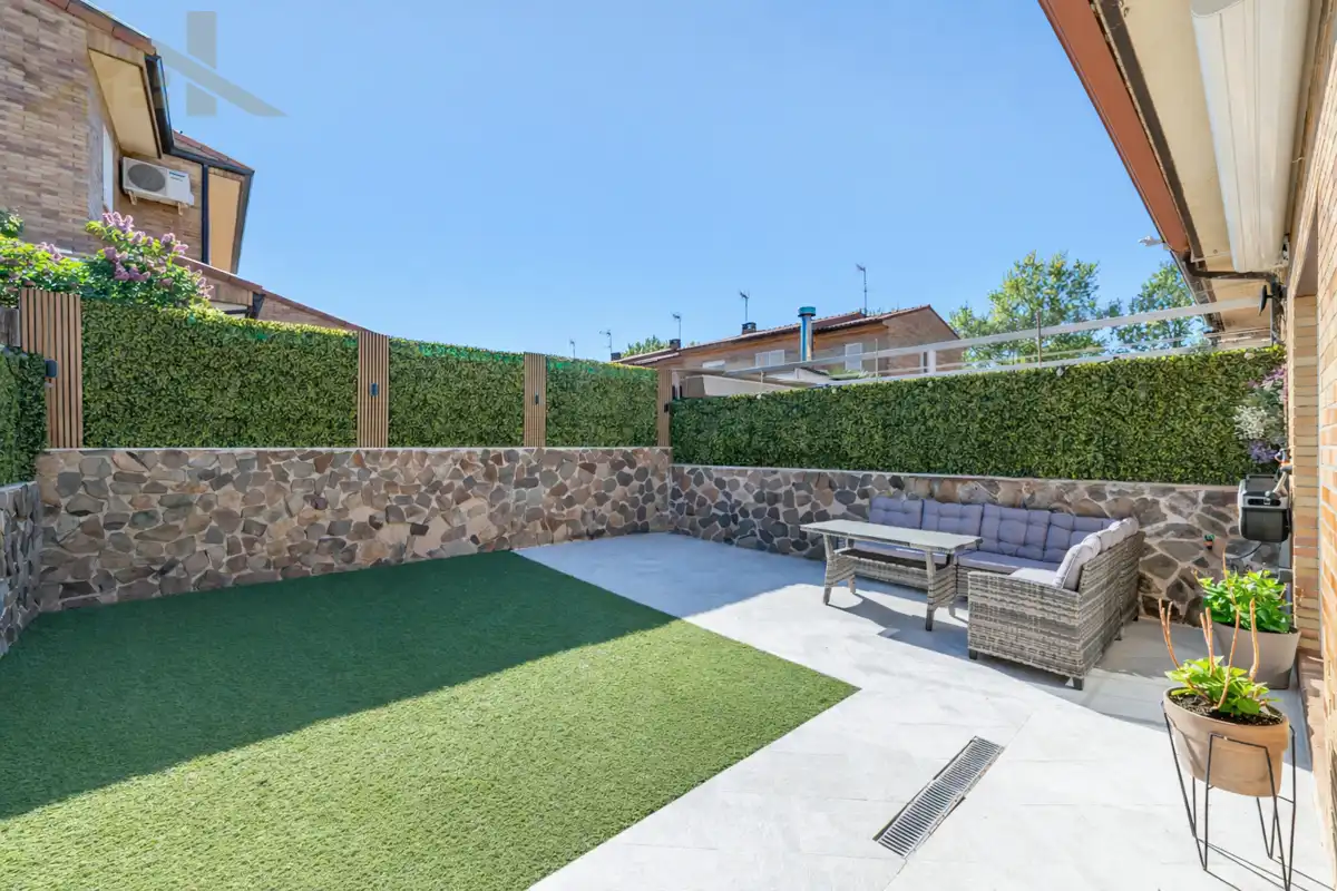 Terrace of Detached homes for sale in Seseña  with Air Conditioner, Heating and Private garden