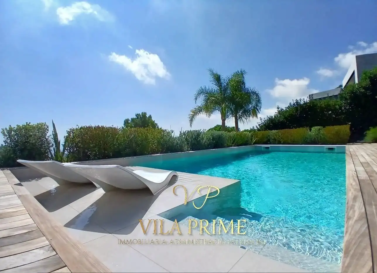 Swimming pool of Houses for sale in Cabrils  with Air Conditioner, Heating and Private garden