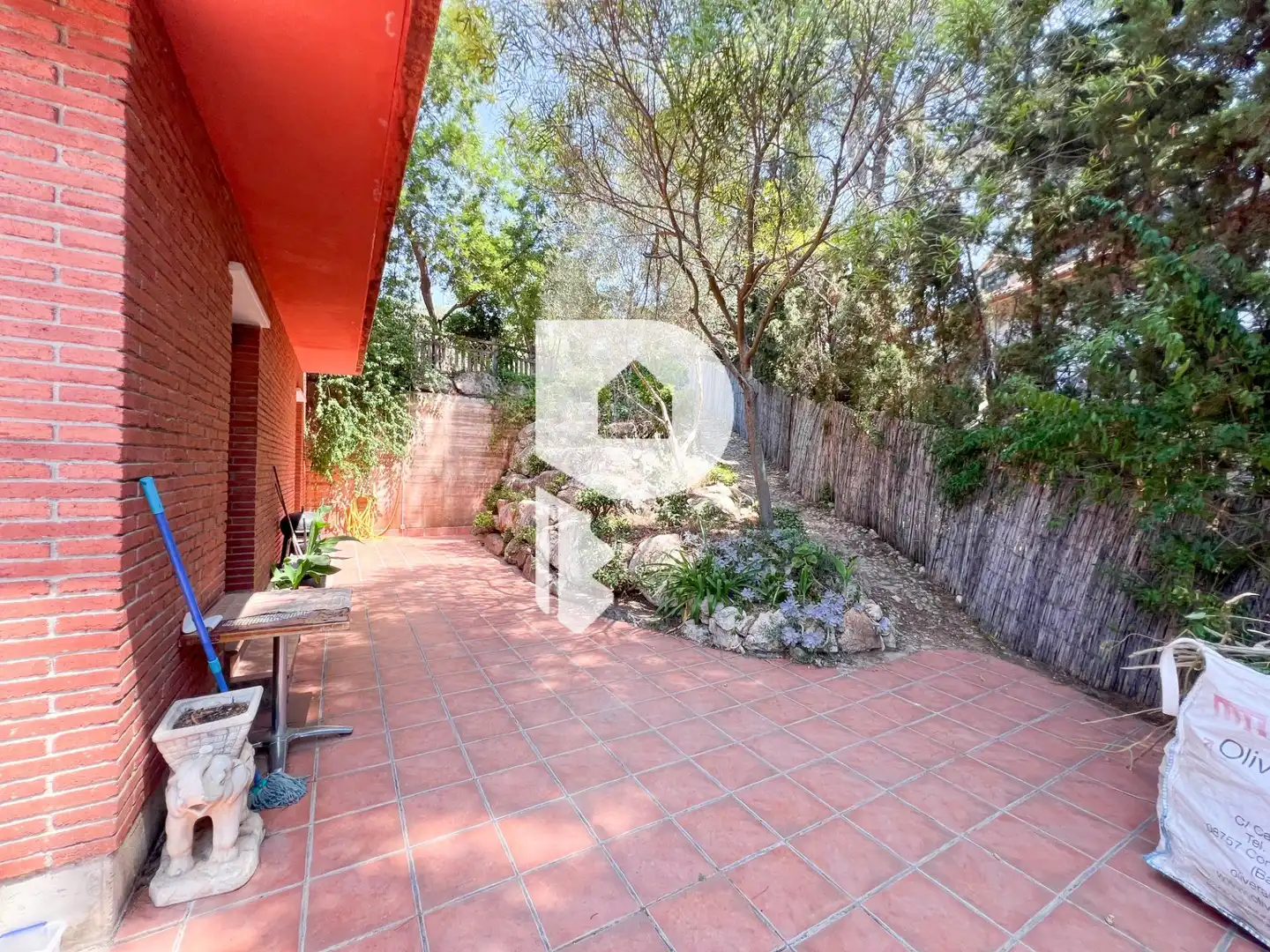 Garden of Houses for sale in Pallejà  with Heating, Private garden and Terrace