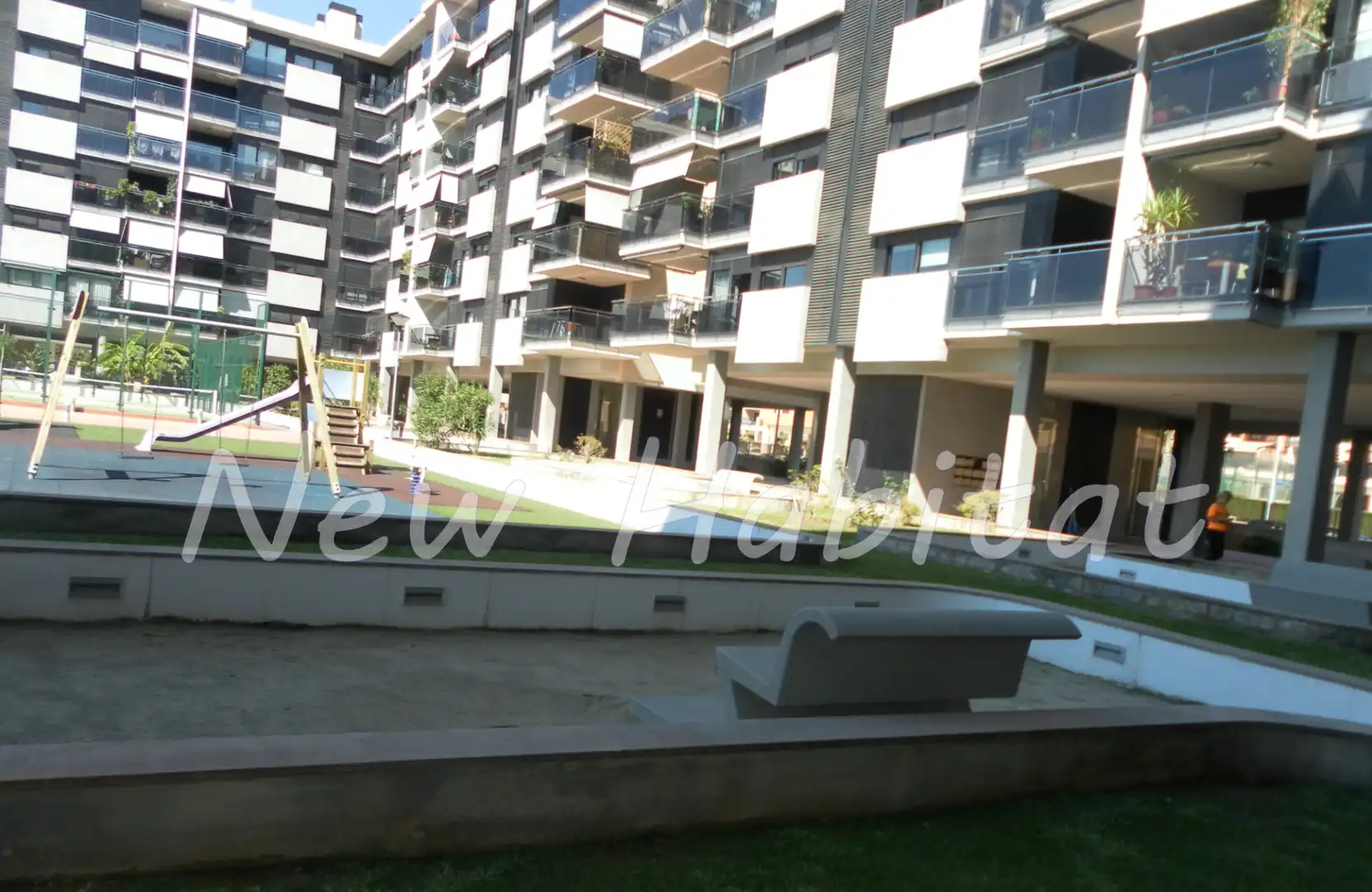 Terraza de Piso en venta en Castellón de la Plana / Castelló de la Plana con Aire acondicionado, Trastero y Piscina comunitaria