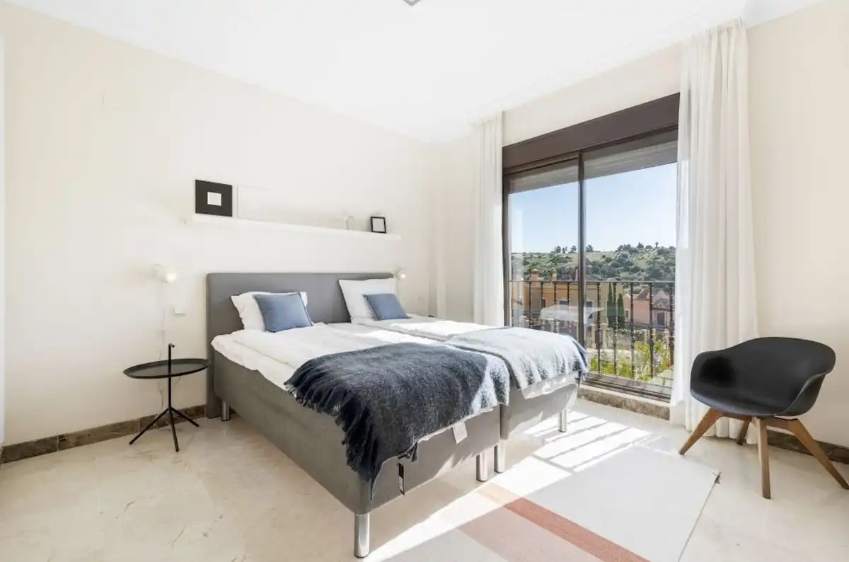 Habitación de Casa o chalet en venta en Estepona con Aire acondicionado, Jardín privado y Terraza