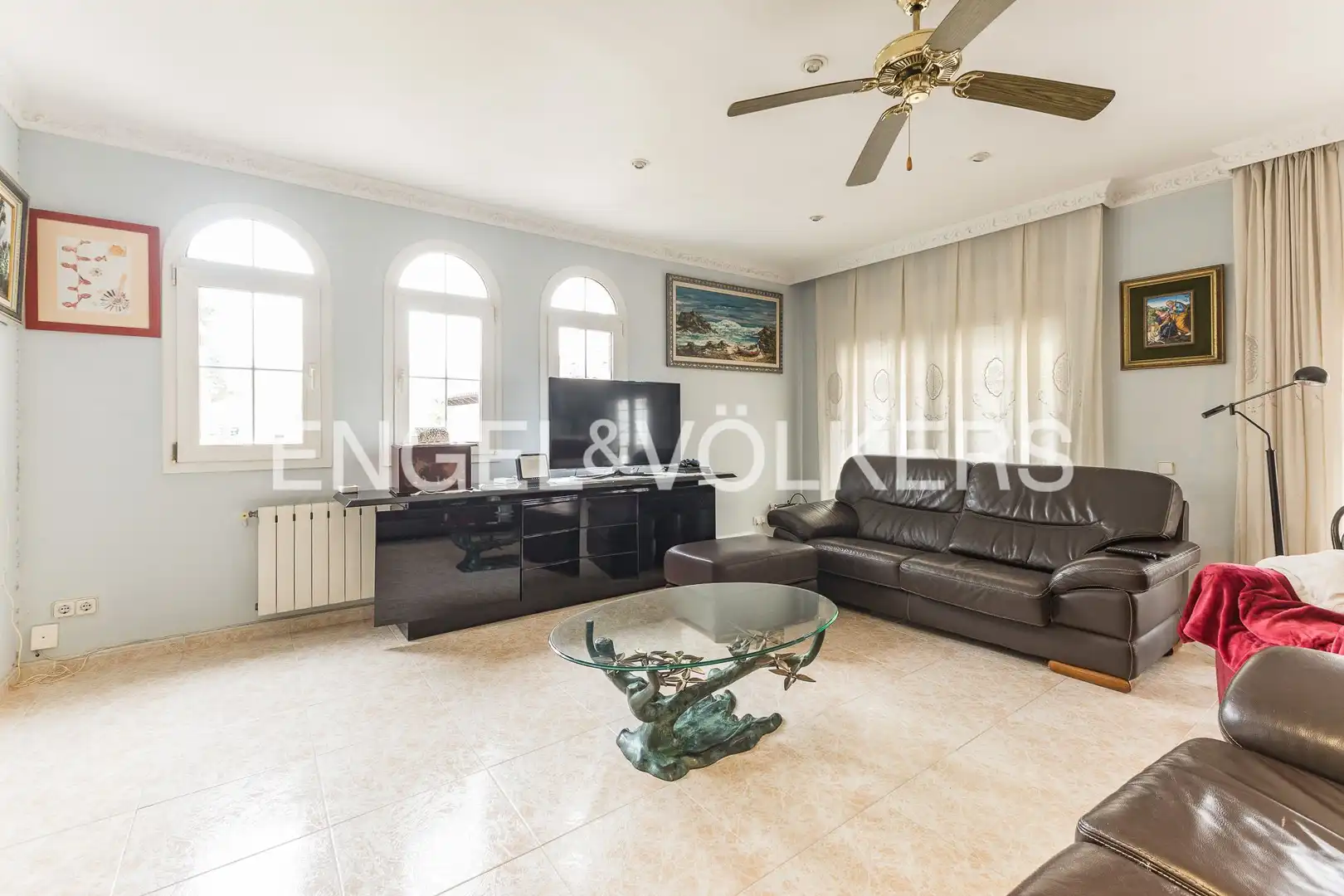 Living room of Houses for sale in Vallirana, Barcelona