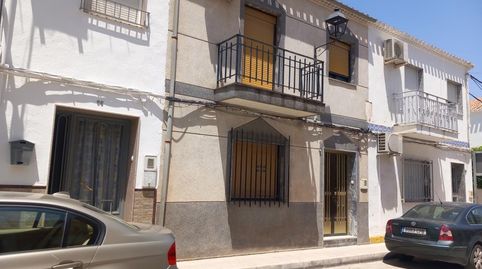 Foto 2 de Casa adosada en venta en Calle Baena, Martos, Jaén