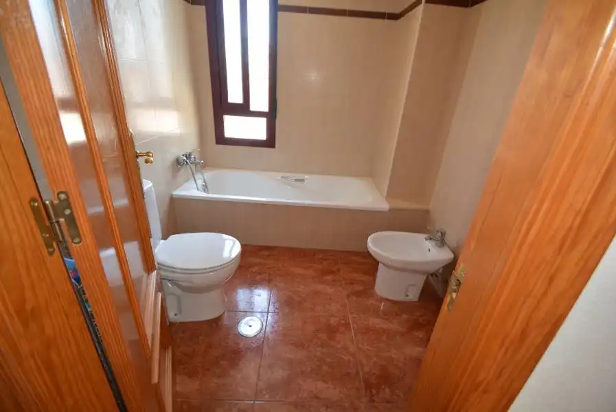 Bany de Dúplex en venda en Orihuela amb Terrassa i Balcó