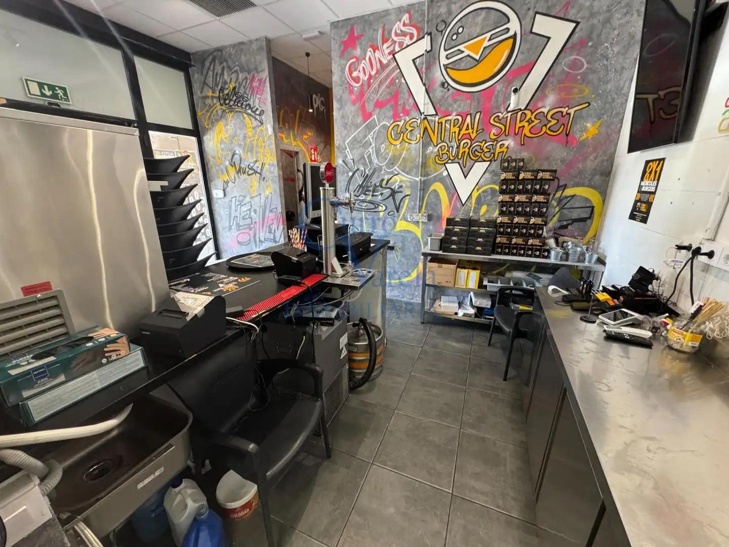 Commercial properties for rent in Dos Hermanas  with Air Conditioner