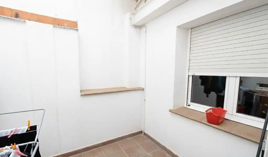 Balcony of Houses for sale in Figueres  with Air Conditioner, Heating and Terrace