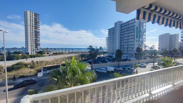 Apartamento en Venta en Avenida COSTA BLANCA, 153 en PAU 5