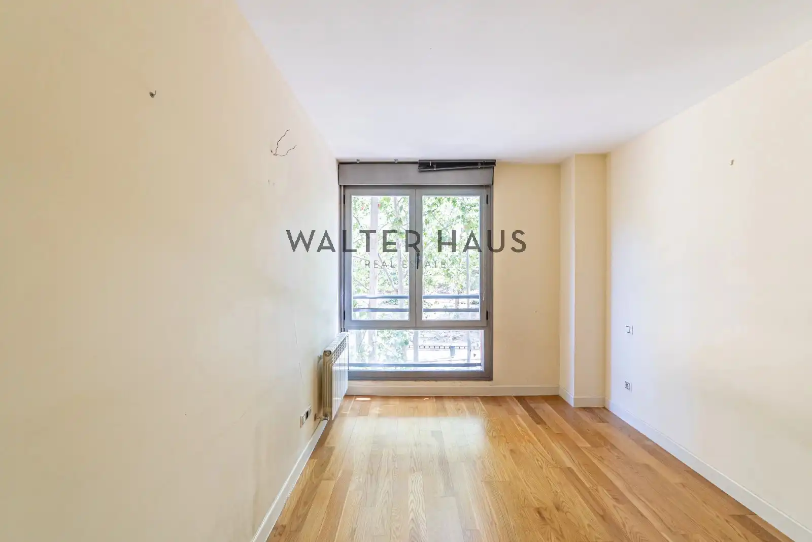 Exterior view of Flat for sale in Madrid  with Air Conditioner, Heating and Storage room