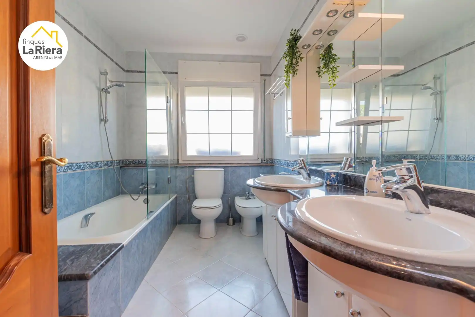 Bathroom of Houses for sale in Arenys de Munt  with Heating, Private garden and Terrace