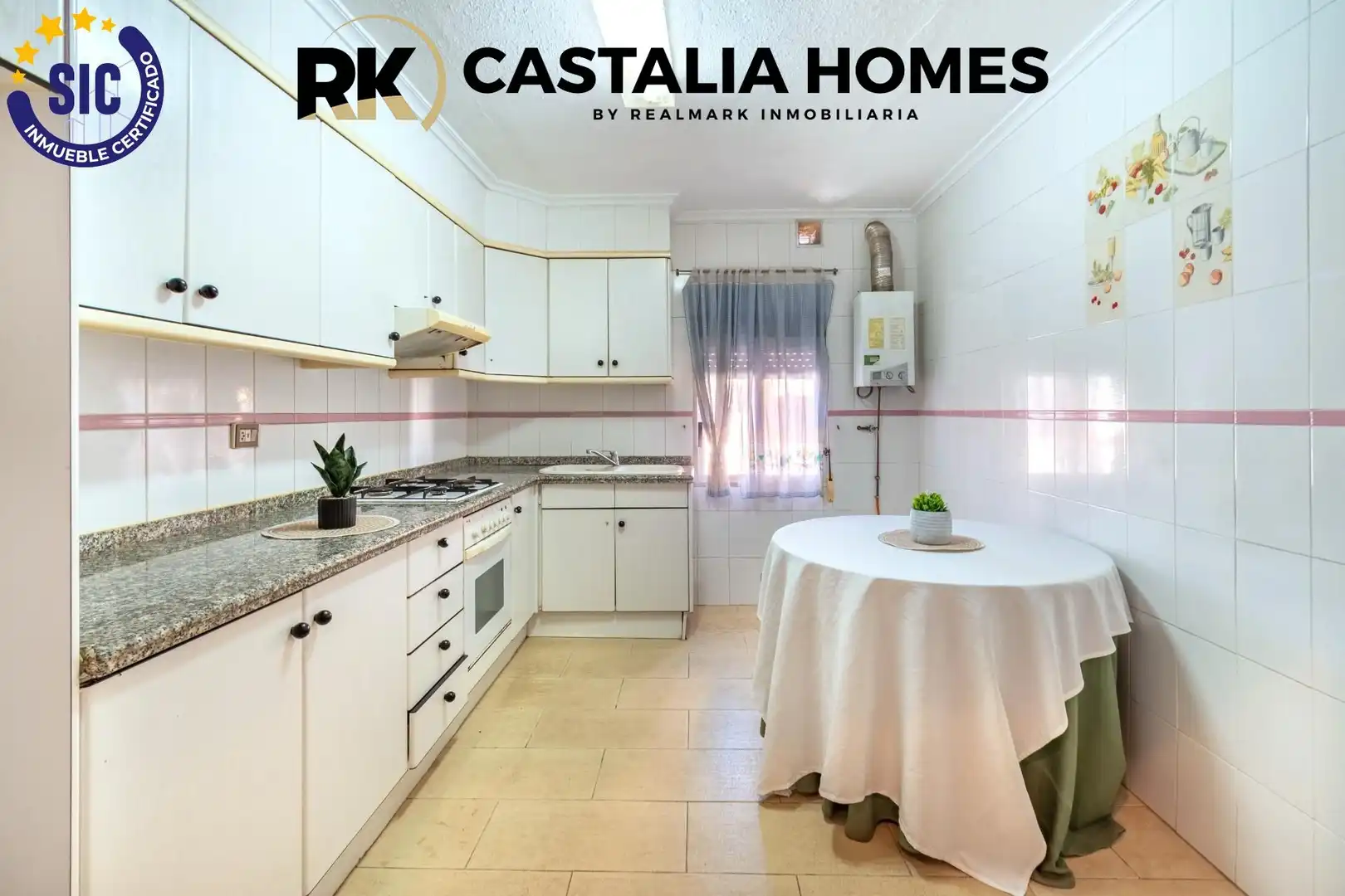 Cuina de Pis en venda en Castellón de la Plana / Castelló de la Plana amb Balcó