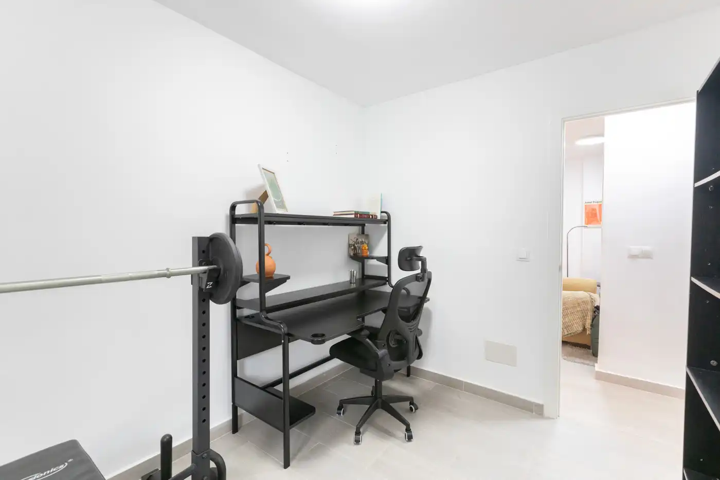 Schlafzimmer von Wohnung zur Miete in Madrid mit Klimaanlage, Heizung und Möbliert