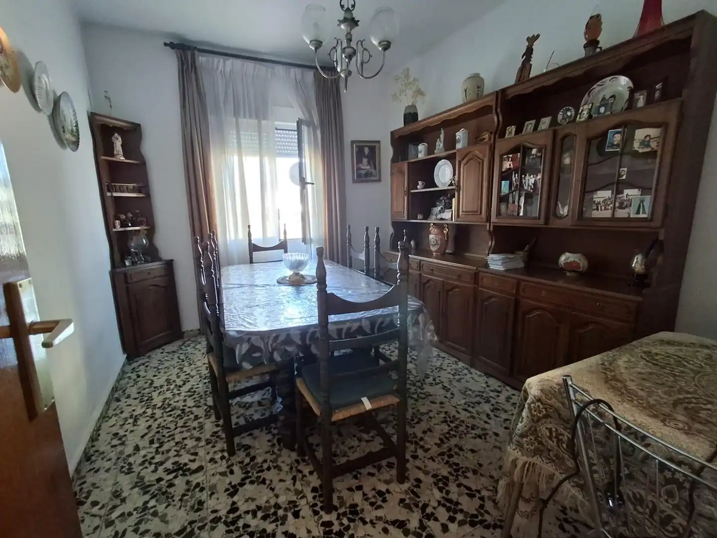 Menjador de Casa o xalet en venda en Camponaraya amb Calefacció, Traster i Moblat