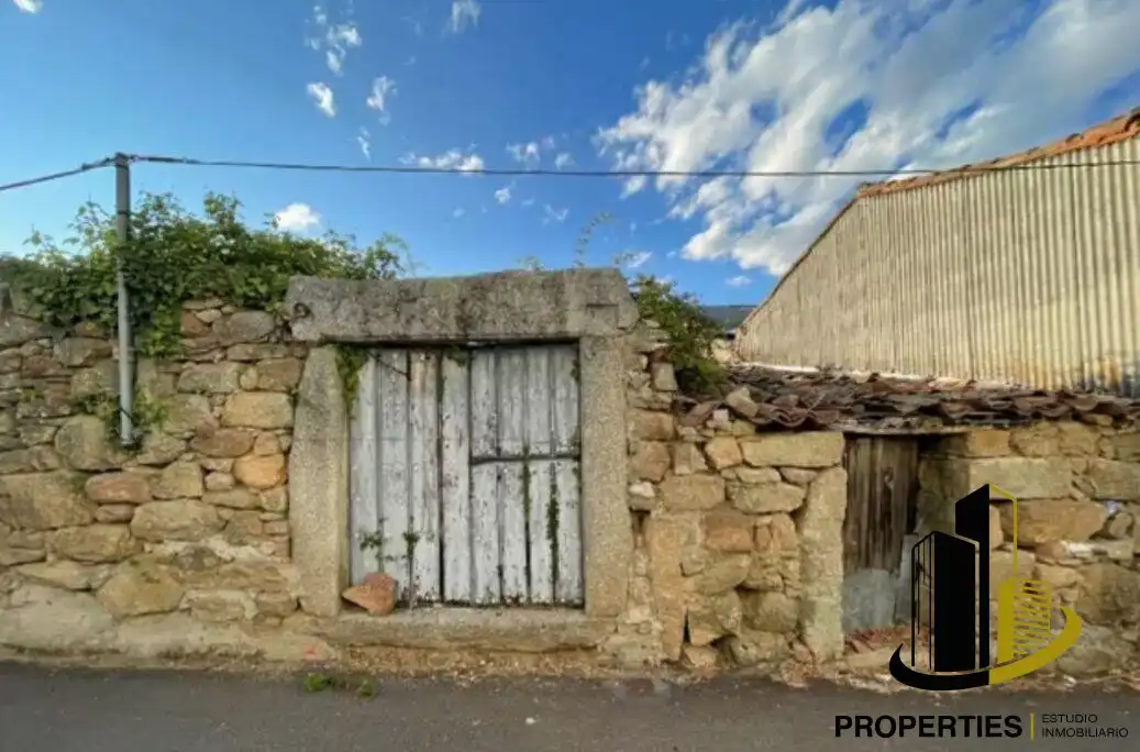 Exterior view of Residential for sale in Ledrada