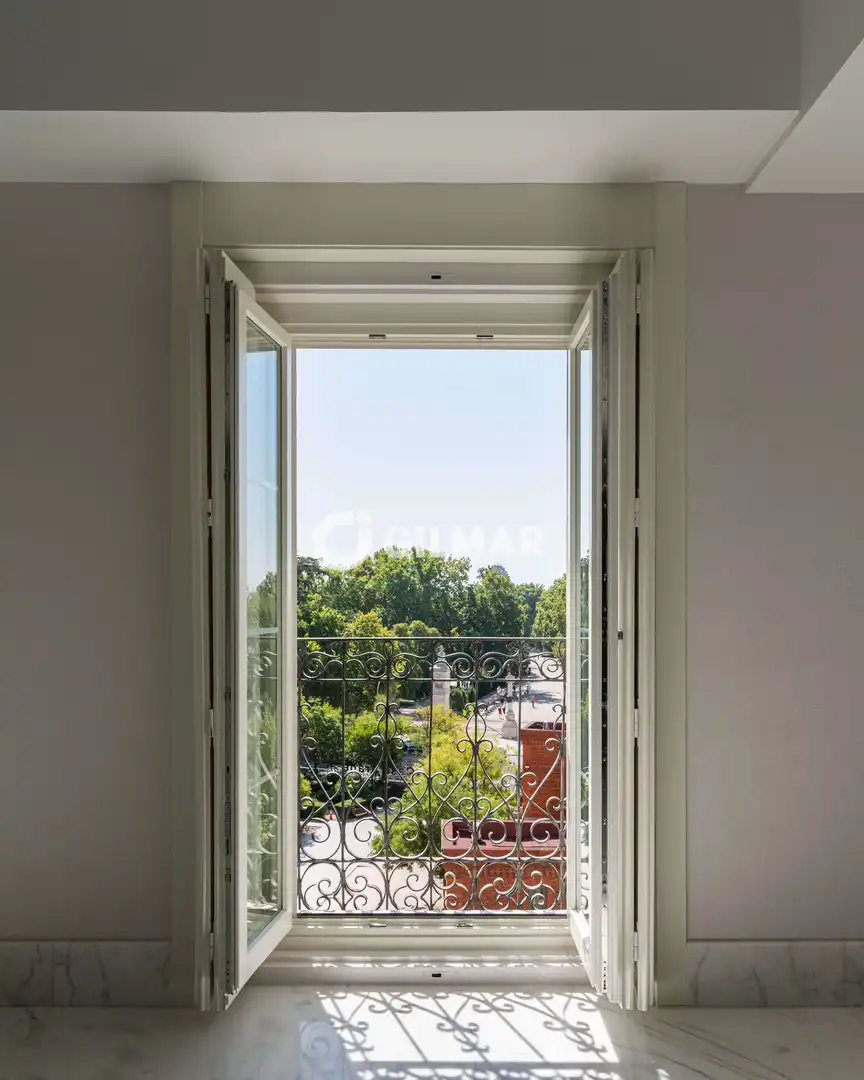 Habitación de Dúplex en venta en Madrid con Calefacción y Balcón