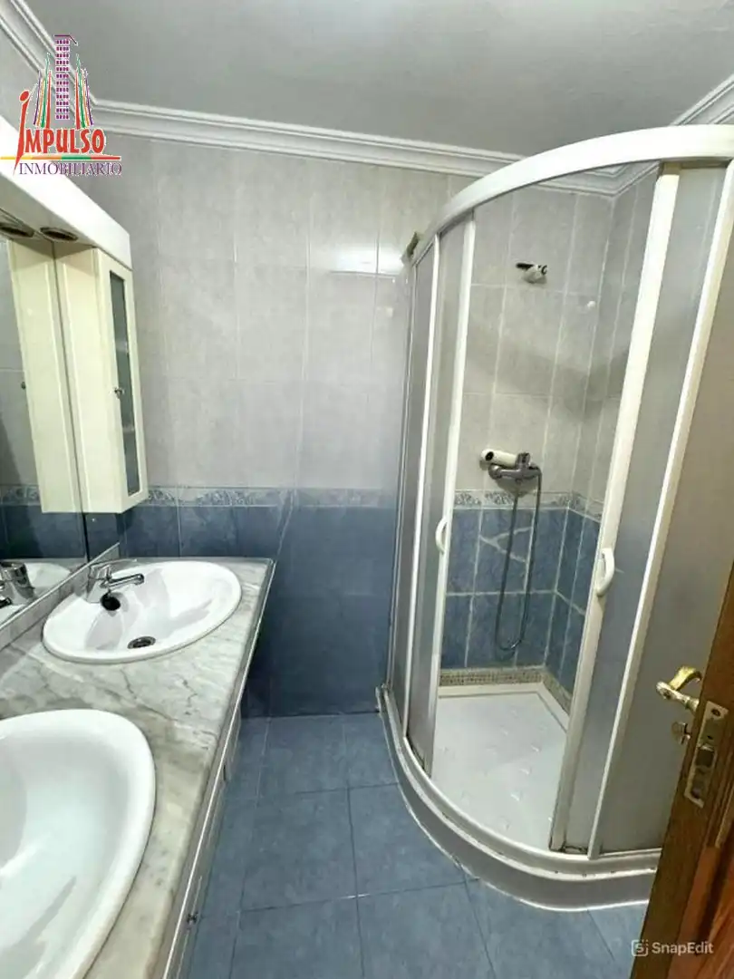 Baño de Piso en venta en Albacete con Calefacción, Amueblado y Balcón