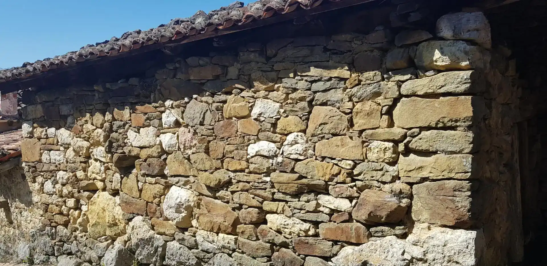 Vista exterior de Planta baixa en venda en Quirós