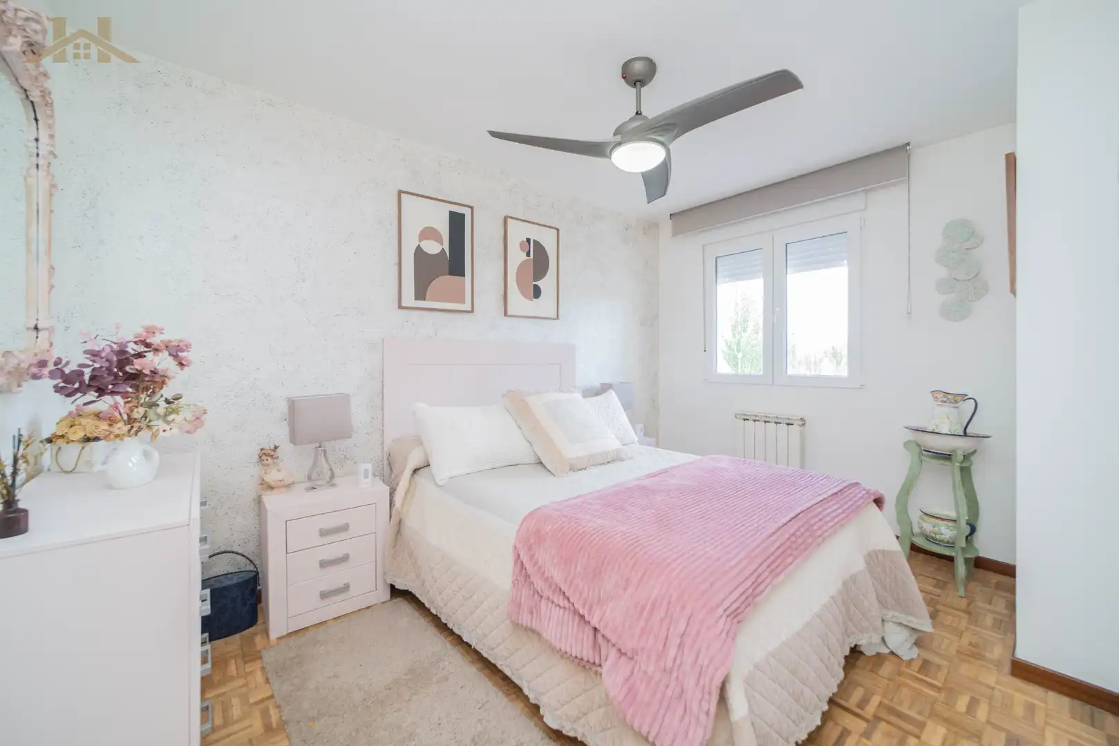 Habitación de Casa adosada en venta en Rivas-Vaciamadrid con Aire acondicionado, Calefacción y Jardín privado